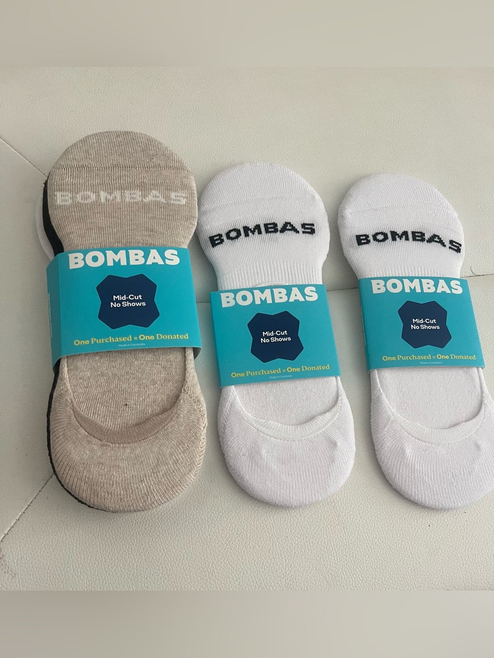 Bombas Mid-Cut No-Show Socks - White & Beige - Large (5)